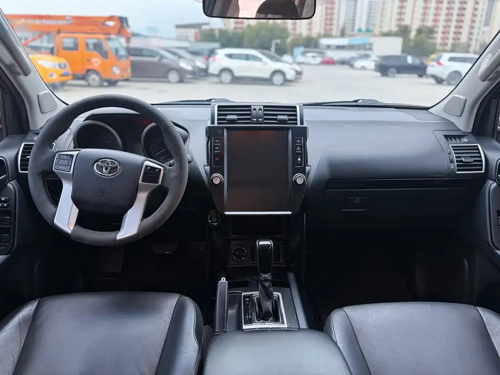 Toyota Prado — миниатюра 5