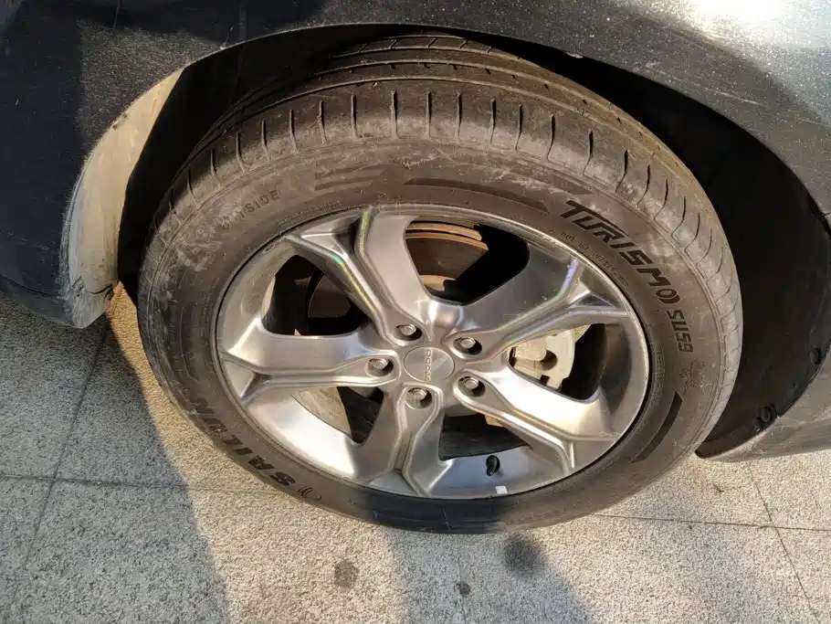 Dodge Journey — миниатюра 6