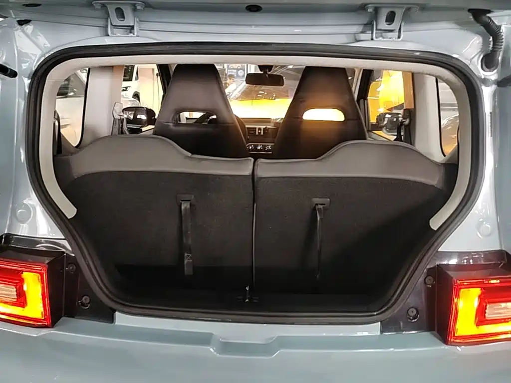 Wuling MINIEV — миниатюра 19