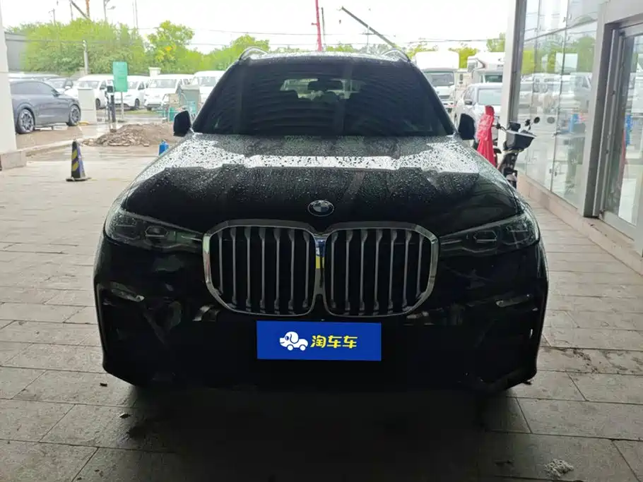 BMW X7 — миниатюра 2