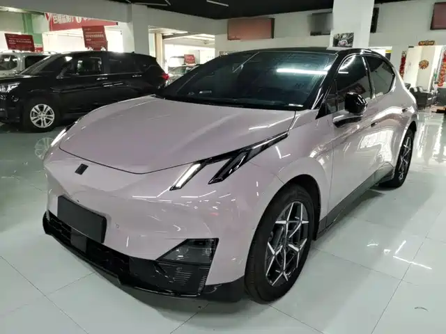 Lynk & Co Z20