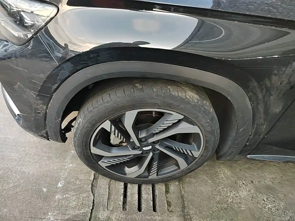 Geely Xingyue L — миниатюра 23