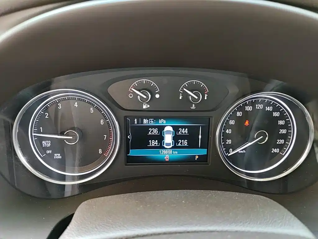 Buick LaCrosse — миниатюра 12