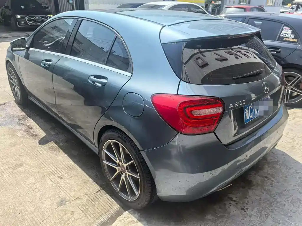 Mercedes-Benz A-Class (Import) — миниатюра 7