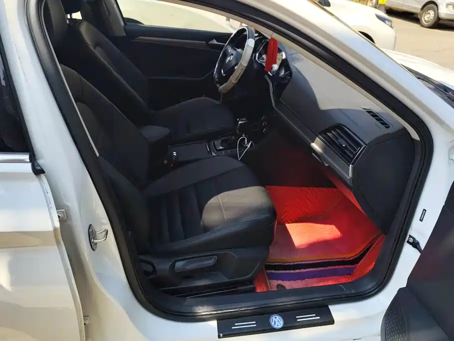 Volkswagen Sagitar — миниатюра 8