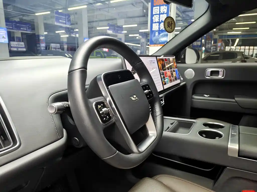 Li Auto Li L8 — миниатюра 8