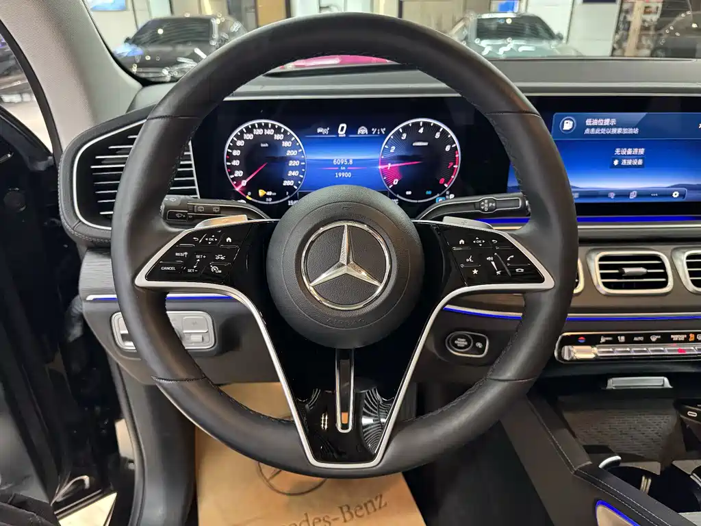 Mercedes-Benz GLE (Import) — миниатюра 11