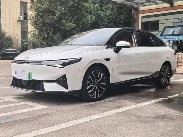 XPeng P5