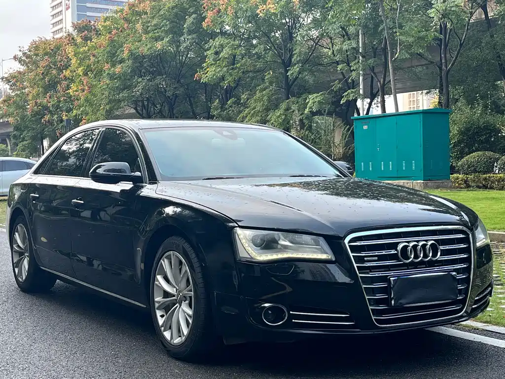 Audi A8 — миниатюра 3