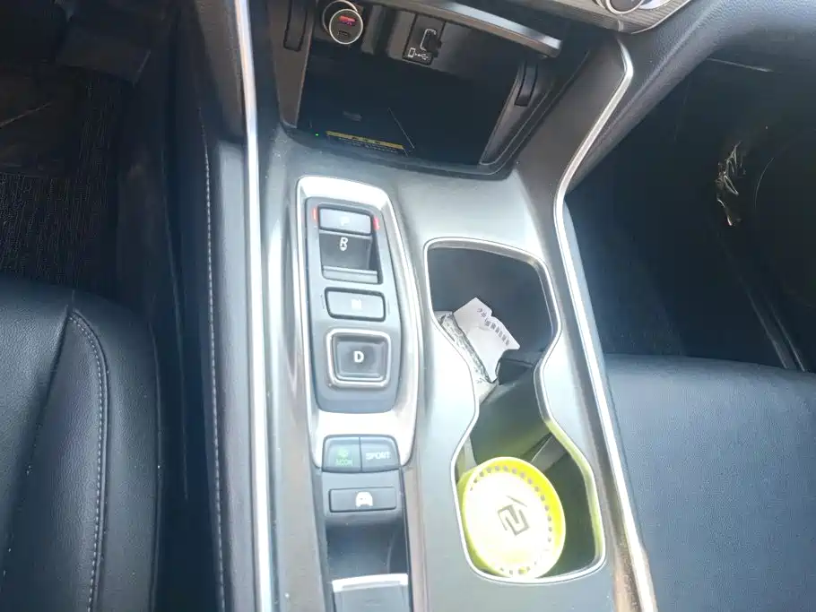 Honda Accord — миниатюра 16