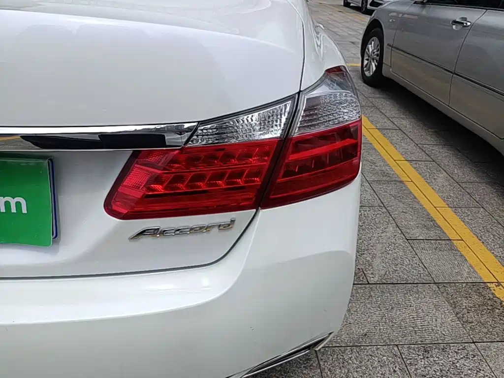 Honda Accord 2015 2.0L LXS Elite