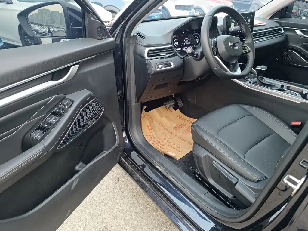 Geely Emgrand — миниатюра 4