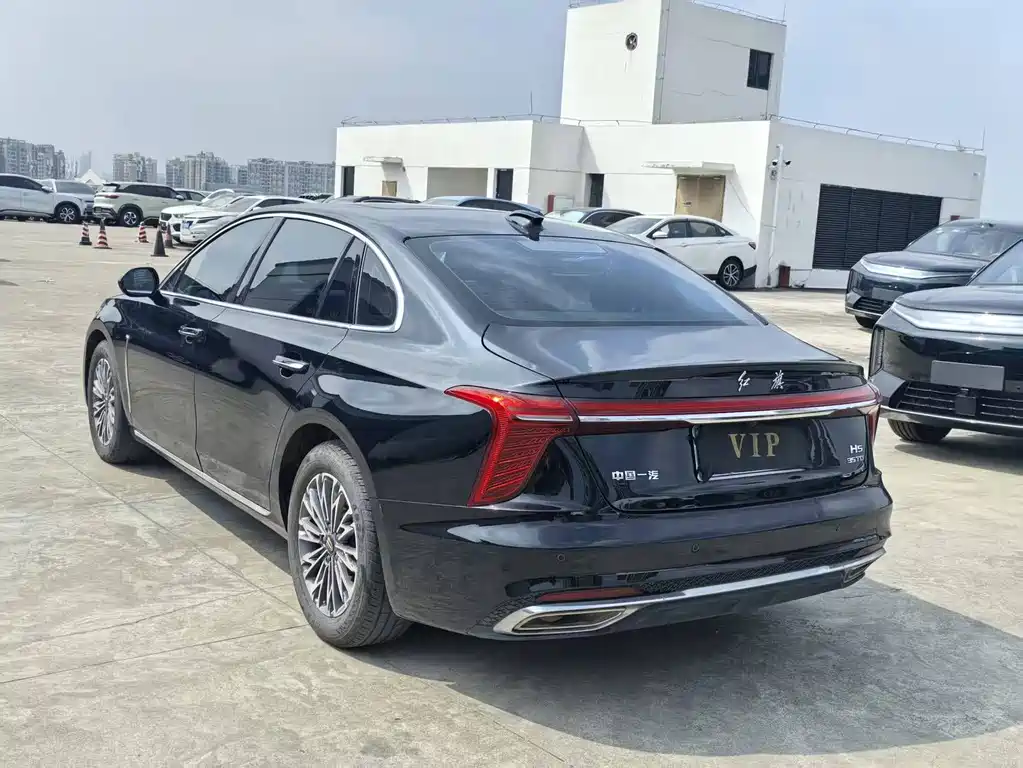 Hongqi Hongqi H5 — миниатюра 13
