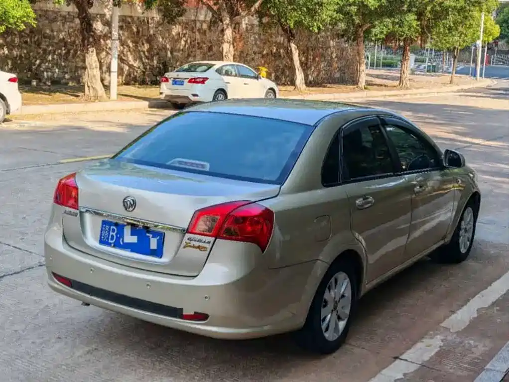 Buick Excelle — миниатюра 9
