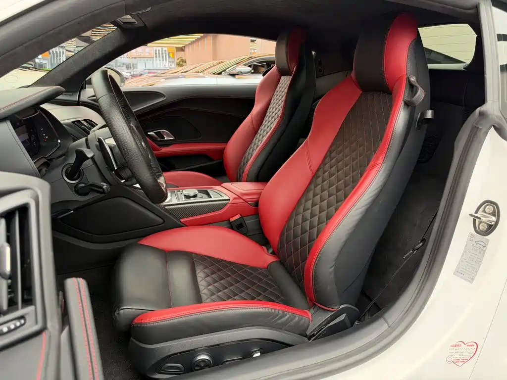 Audi R8 — миниатюра 5