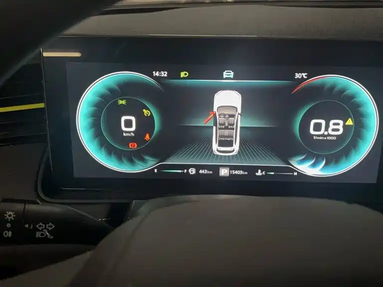 Roewe RX5 — миниатюра 5