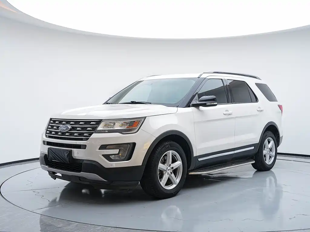 Ford Explorer (Import) 2018