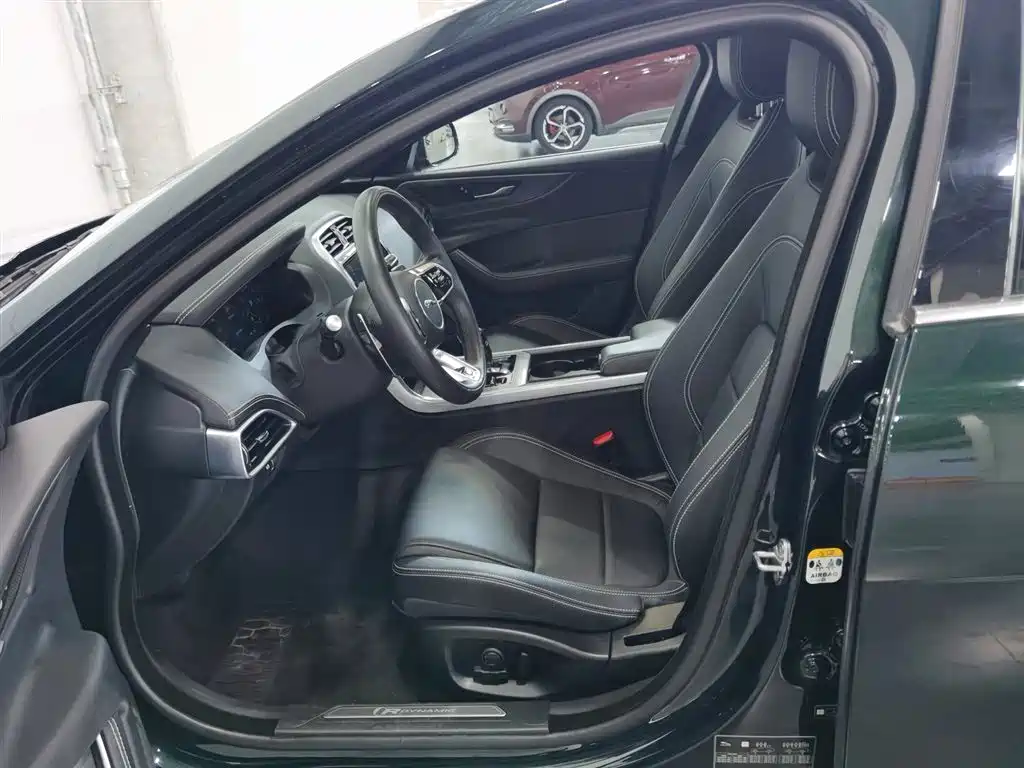 Jaguar XEL 2022 2.0T 250PS R-DYNAMIC S Sport