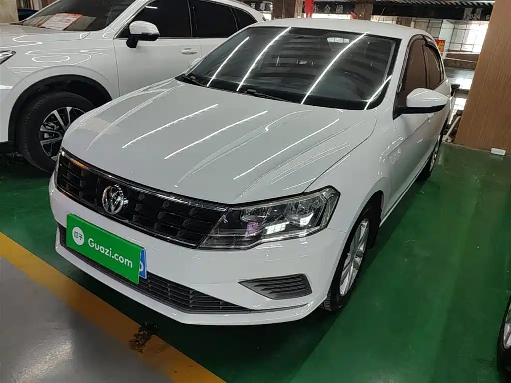 Купить Volkswagen Jetta