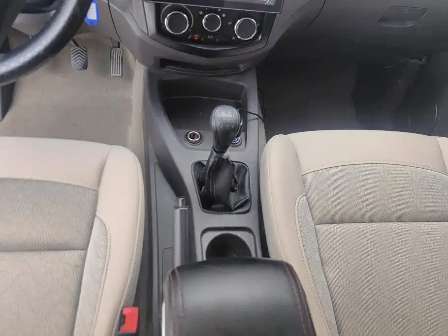 Wuling Hongguang — миниатюра 16