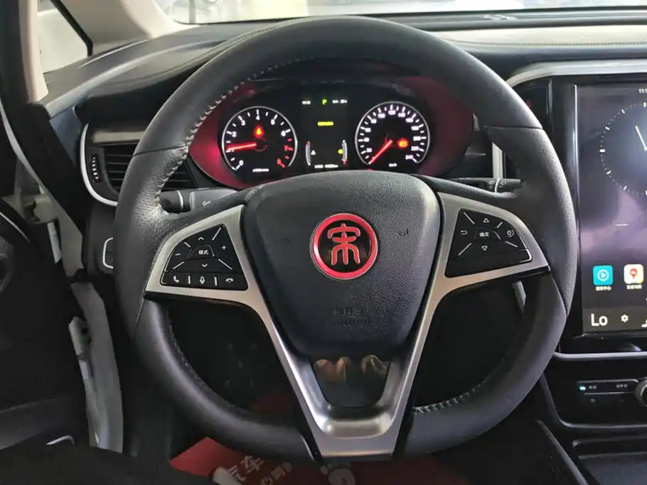 BYD MAX — миниатюра 15