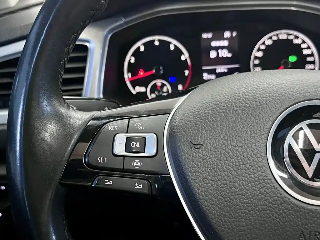 Volkswagen T-Roc — миниатюра 13