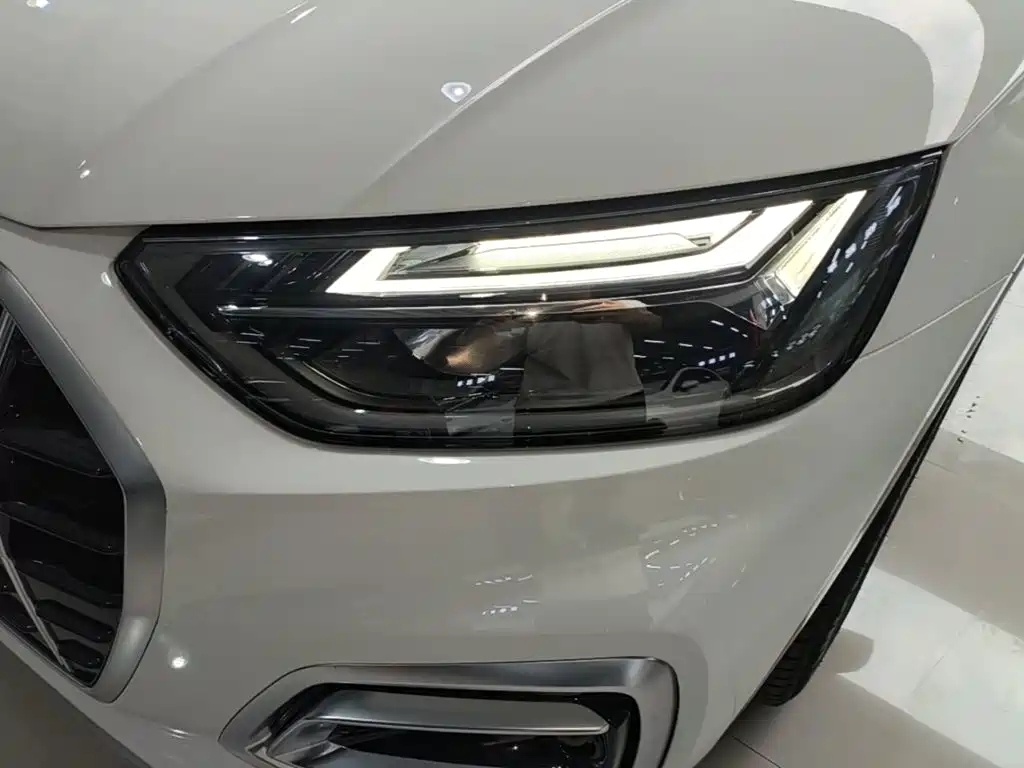 Audi Q5L — миниатюра 24