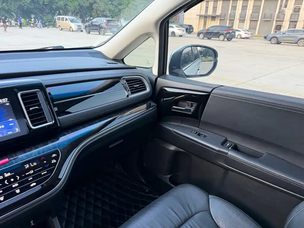 Honda Elysion — миниатюра 26