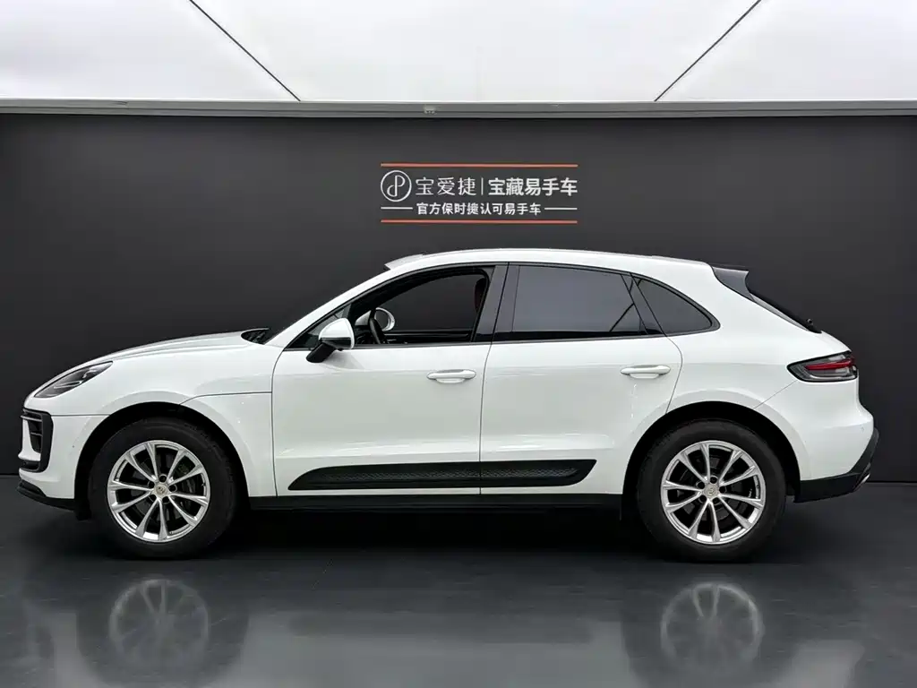 Porsche Macan — миниатюра 3