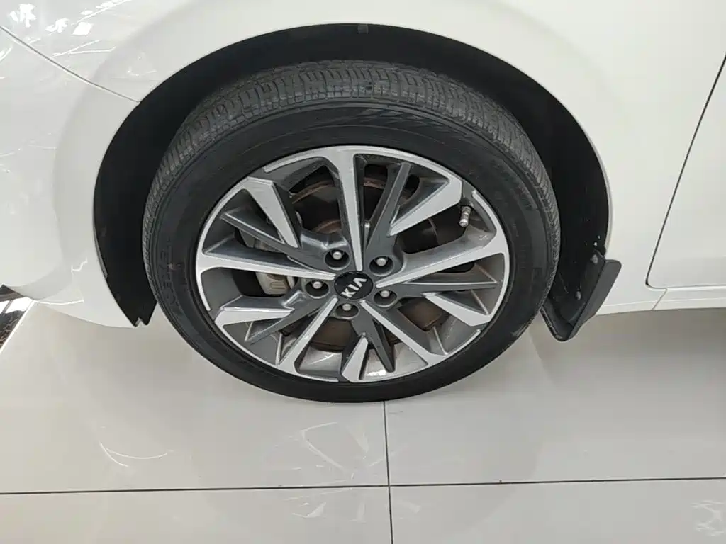 Kia K3 — миниатюра 23