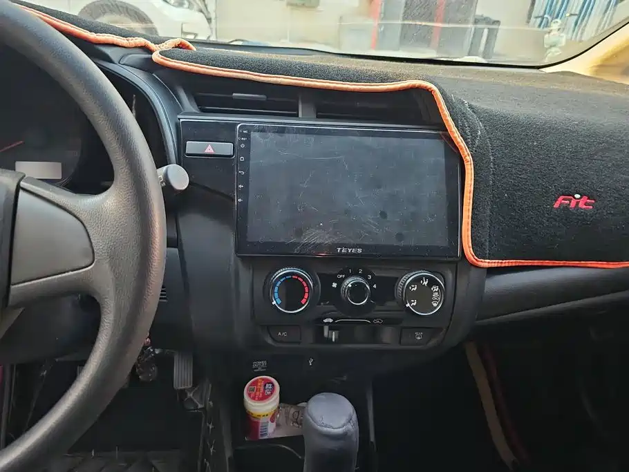 Honda Fit — миниатюра 13