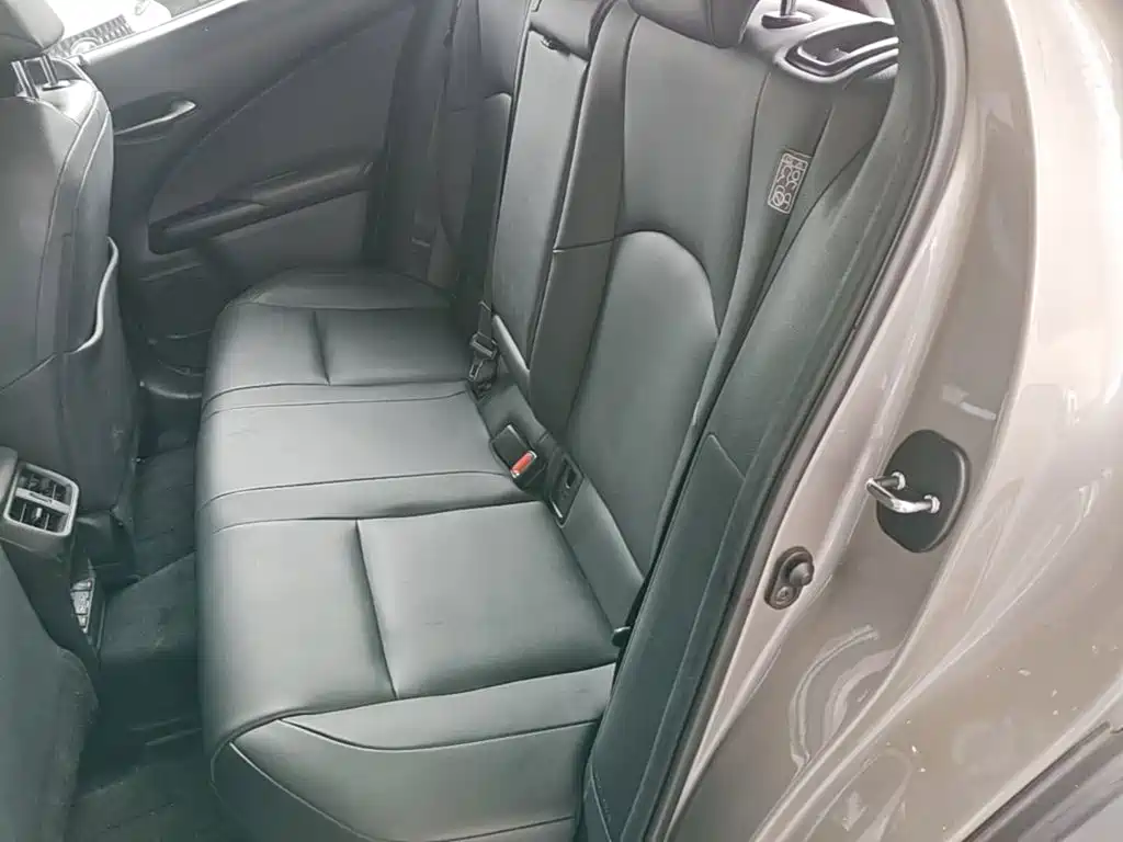 Lexus UX New Energy — миниатюра 22