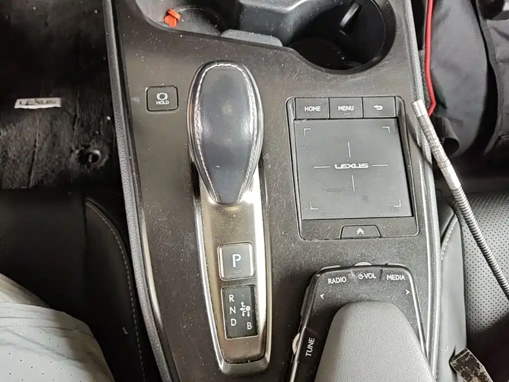 Lexus UX New Energy — миниатюра 19