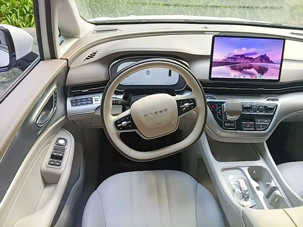 Roewe iMAX8 New Energy — миниатюра 11