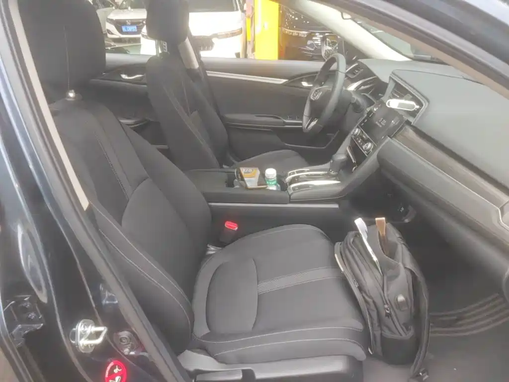 Honda Civic — миниатюра 25