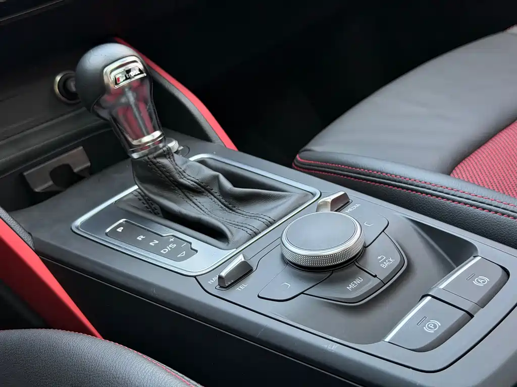 Audi Q2L — миниатюра 8