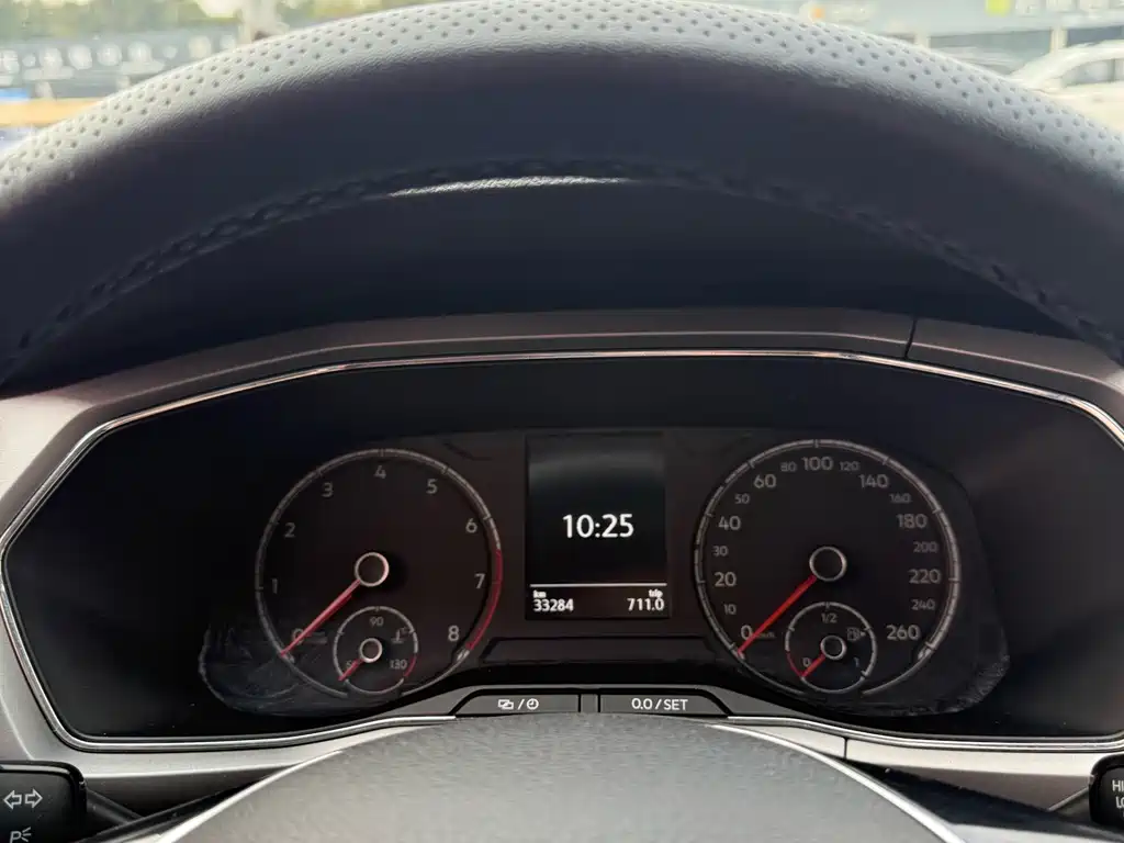 Volkswagen T-Cross — миниатюра 12