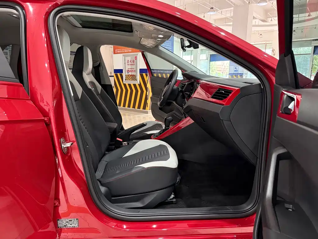 Volkswagen Polo — миниатюра 11