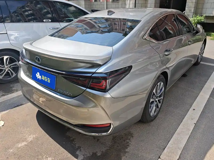 Lexus ES — миниатюра 3