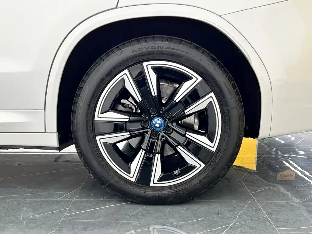 BMW iX3 — миниатюра 25