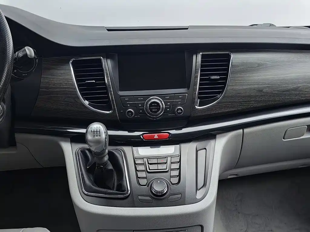 JAC Refine M5 — миниатюра 12