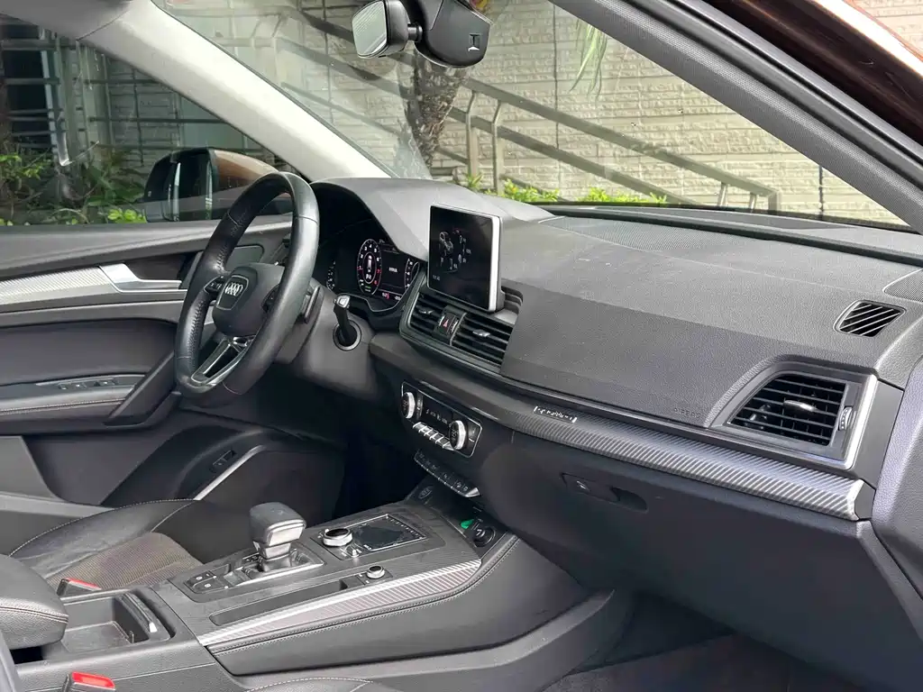 Audi Q5L — миниатюра 9