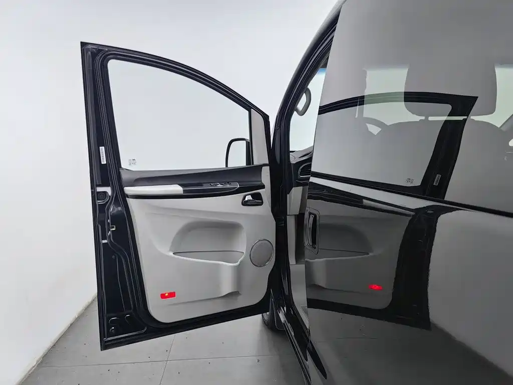 JAC Refine M5 — миниатюра 8