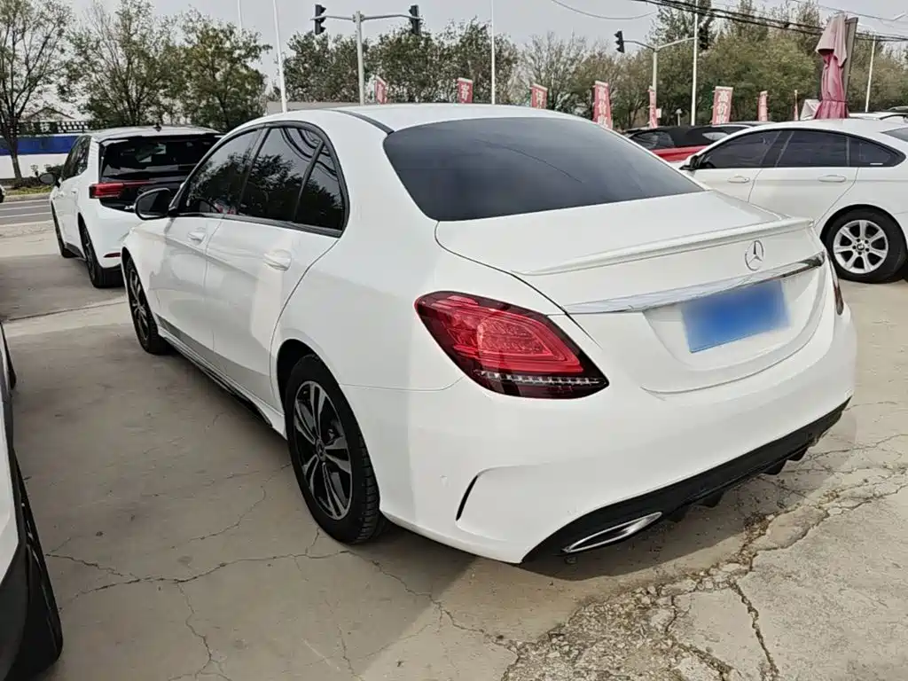 Mercedes-Benz C-Class — миниатюра 5