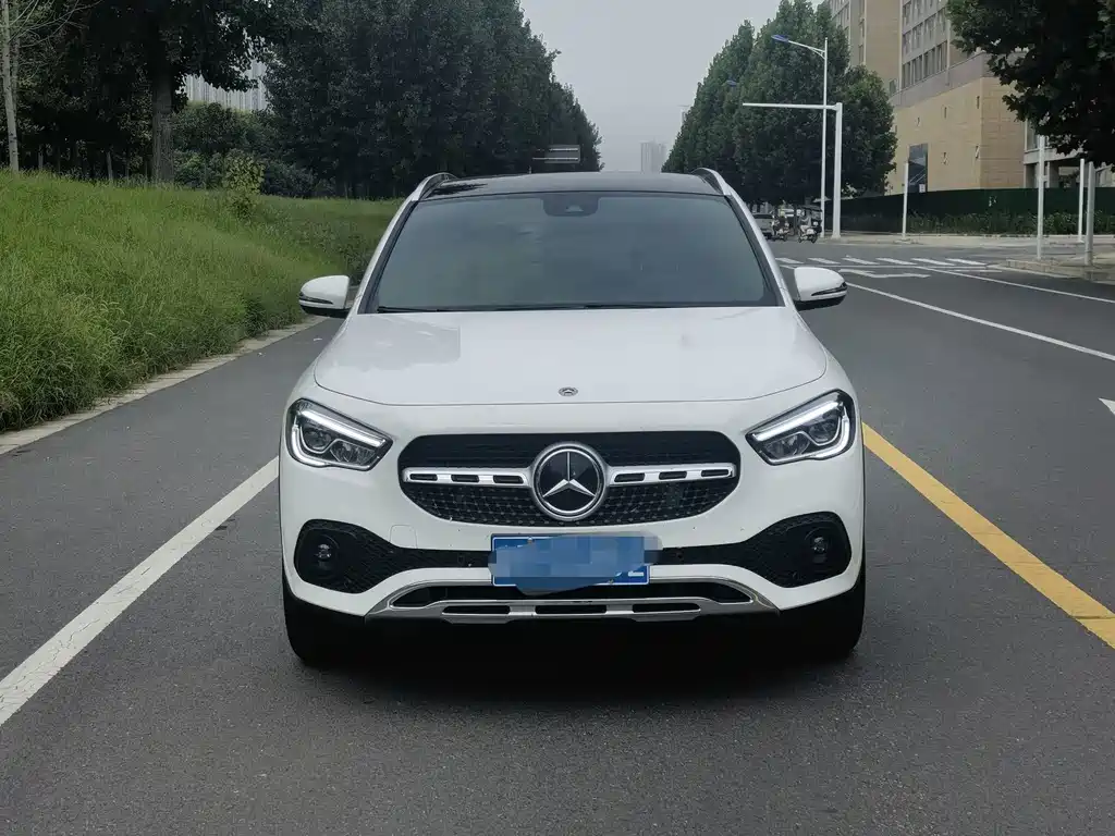 Mercedes-Benz GLA — миниатюра 2