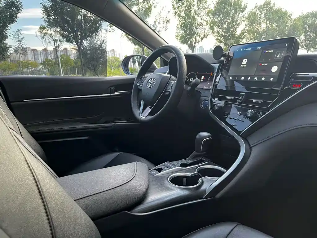 Toyota Camry — миниатюра 34