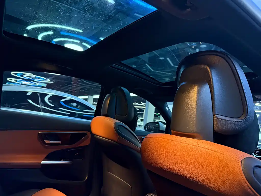Mercedes-Benz C-Class — миниатюра 14