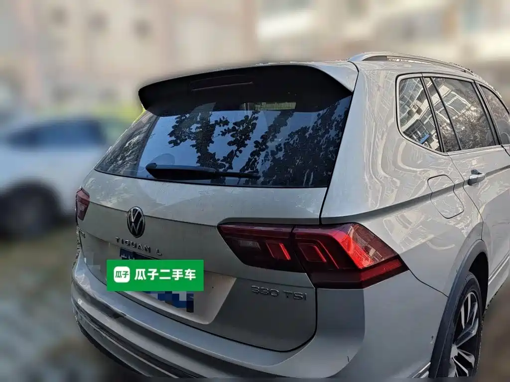 Volkswagen Tiguan L — миниатюра 5