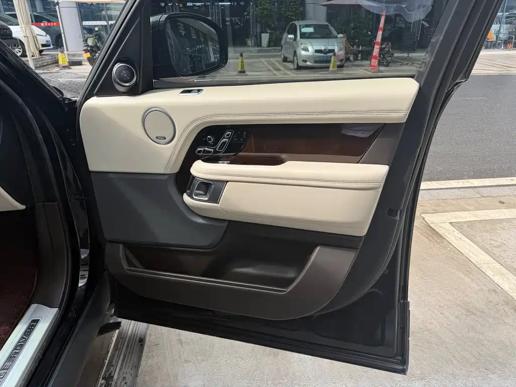 Land Rover Range Rover 2021 3.0 L6