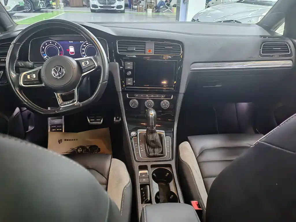 Volkswagen Golf 2019 280TSI DSG R-Line VI